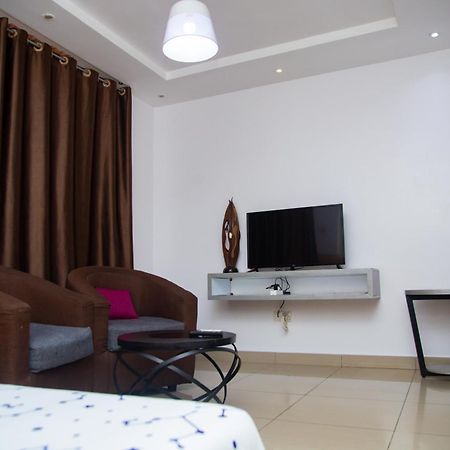 Imolease Hubert Sainte Rita Apartment Котону Екстериор снимка