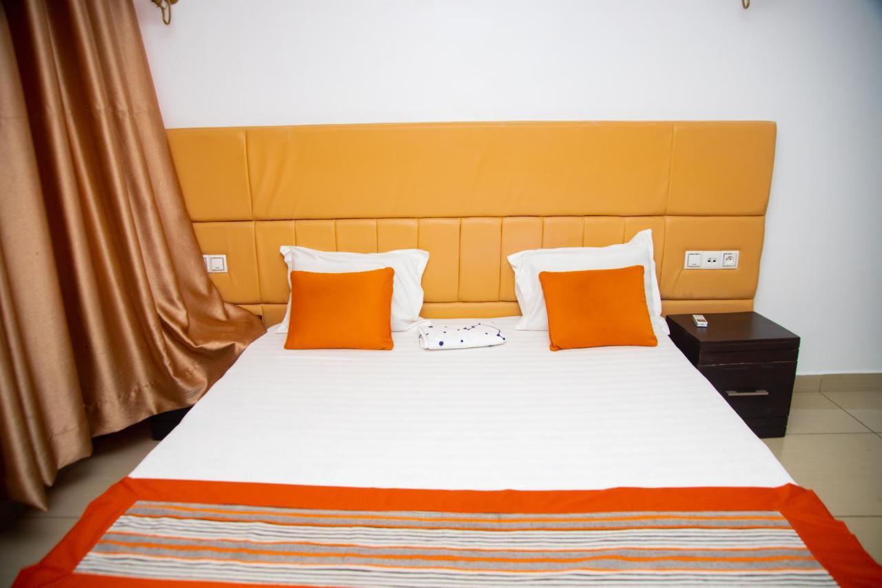 Imolease Hubert Sainte Rita Apartment Котону Екстериор снимка