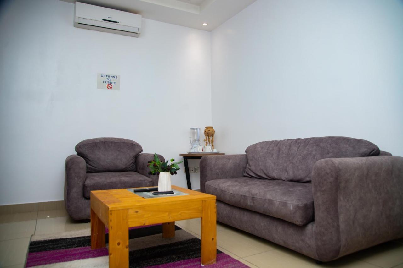 Imolease Hubert Sainte Rita Apartment Котону Екстериор снимка