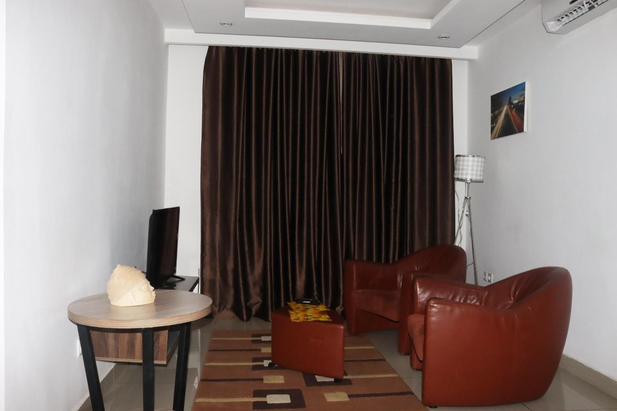 Imolease Hubert Sainte Rita Apartment Котону Екстериор снимка