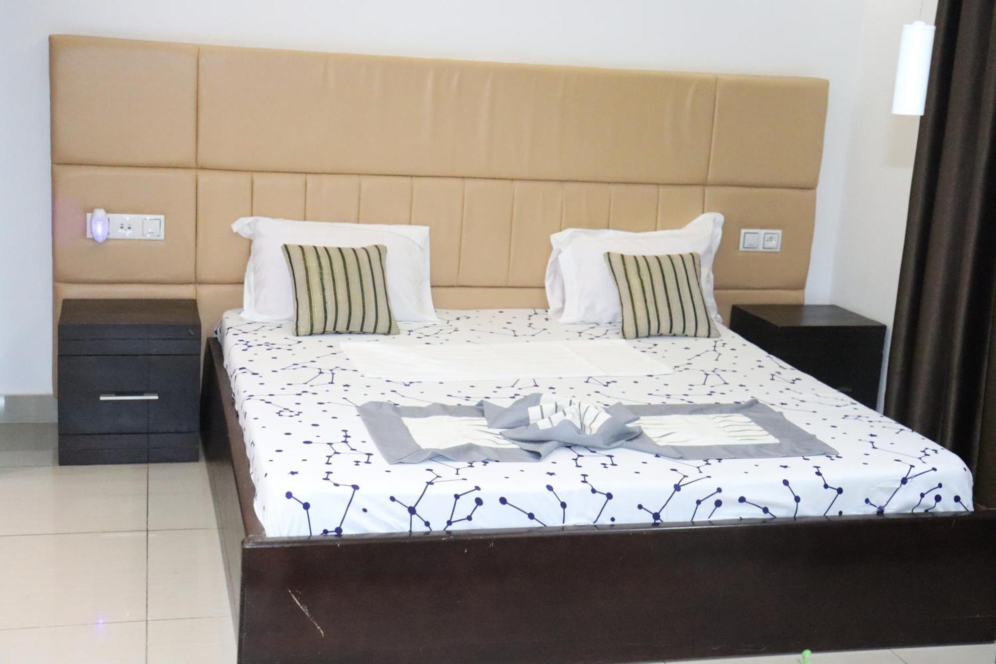 Imolease Hubert Sainte Rita Apartment Котону Екстериор снимка