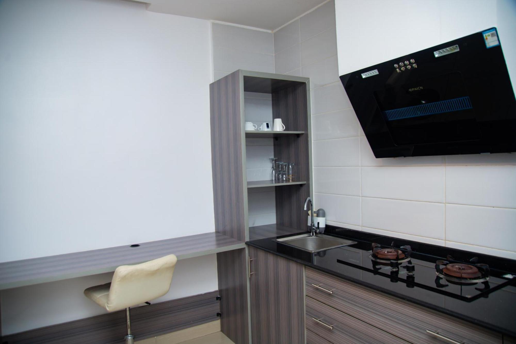 Imolease Hubert Sainte Rita Apartment Котону Екстериор снимка
