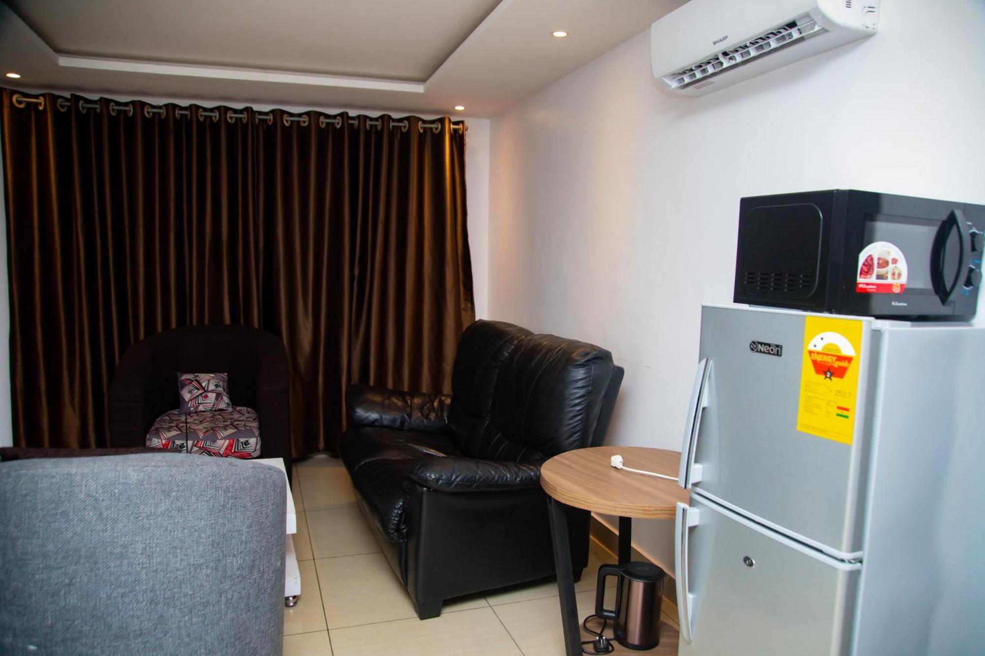 Imolease Hubert Sainte Rita Apartment Котону Екстериор снимка