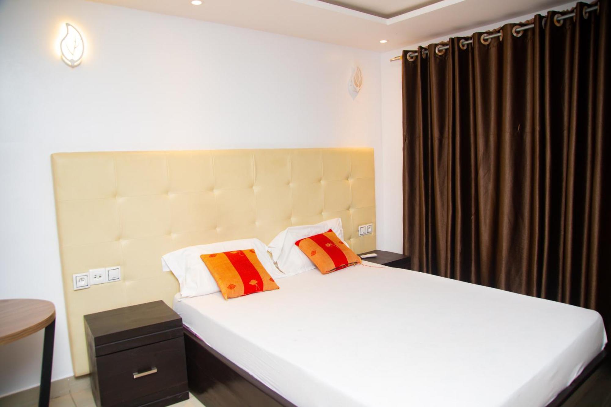 Imolease Hubert Sainte Rita Apartment Котону Екстериор снимка