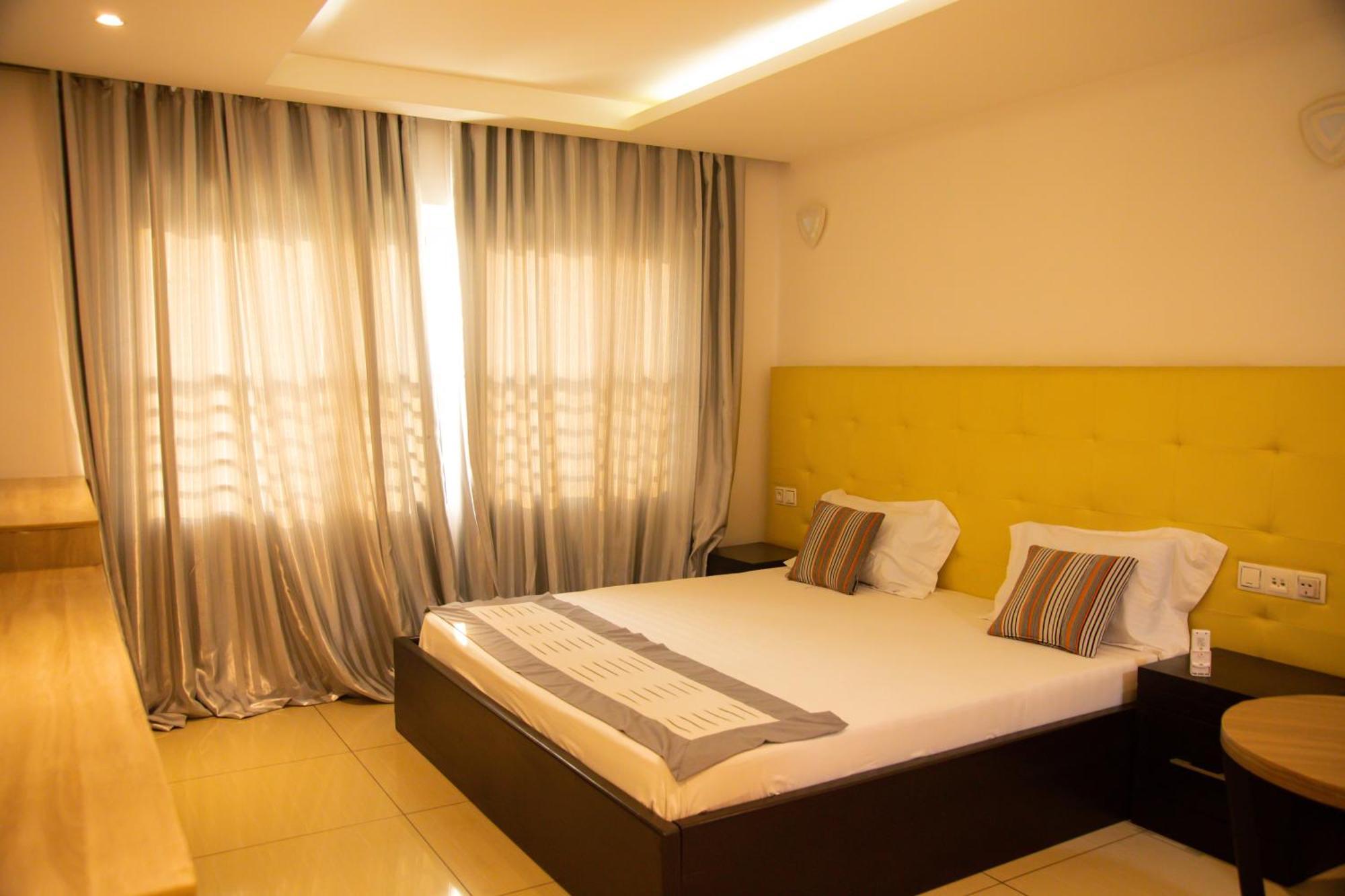Imolease Hubert Sainte Rita Apartment Котону Екстериор снимка