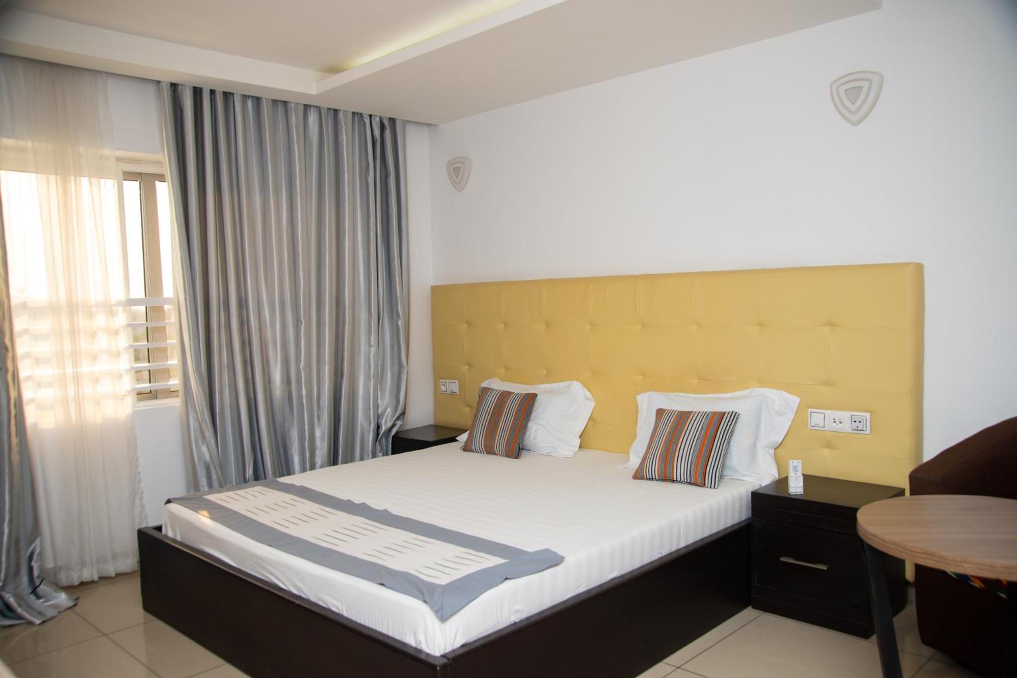 Imolease Hubert Sainte Rita Apartment Котону Екстериор снимка