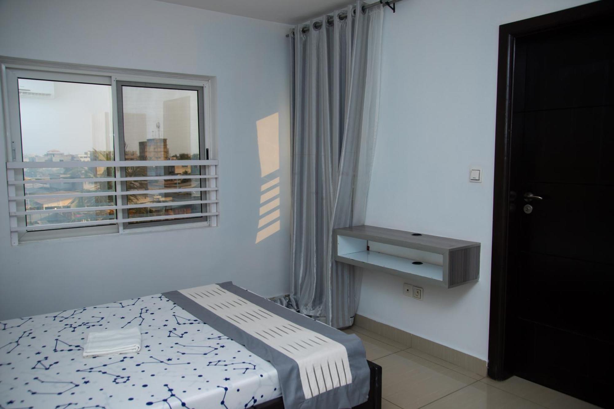 Imolease Hubert Sainte Rita Apartment Котону Екстериор снимка