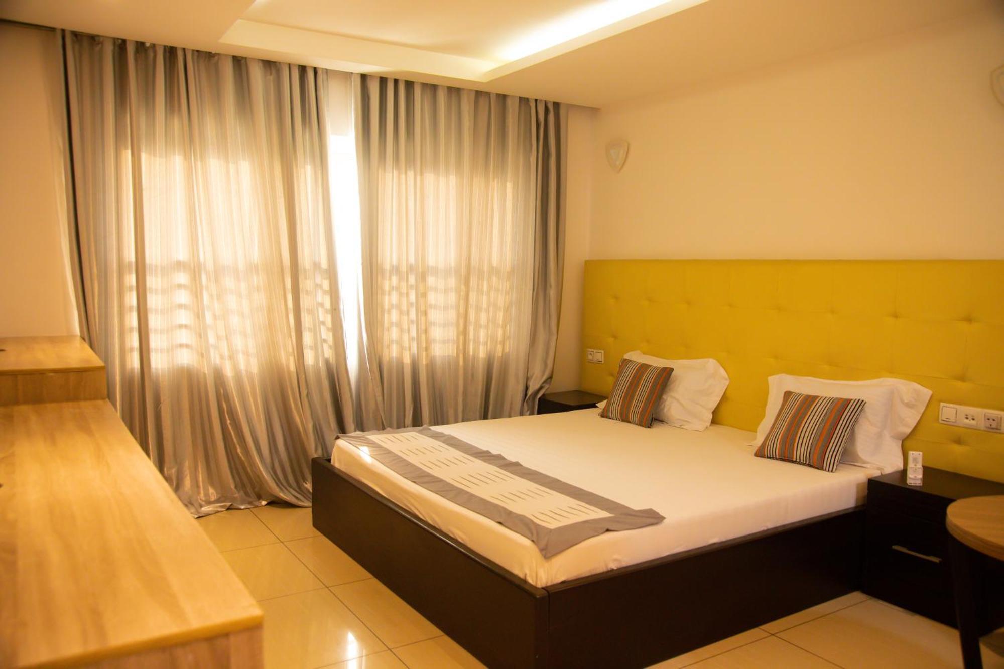 Imolease Hubert Sainte Rita Apartment Котону Екстериор снимка