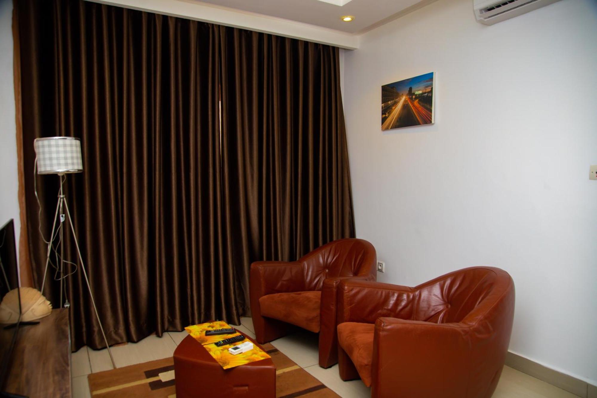 Imolease Hubert Sainte Rita Apartment Котону Екстериор снимка